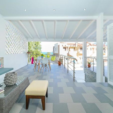 Golden Beachside Terrace Chrysi Ammoudia Exterior photo